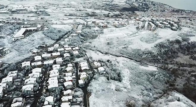 İstanbul'daki doyumsuz kar manzarası görüntülendi