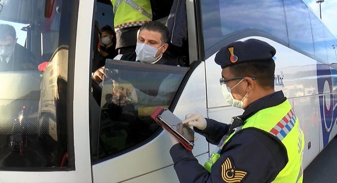 Jandarmadan yılbaşı öncesi yolcu otobüslerine denetim