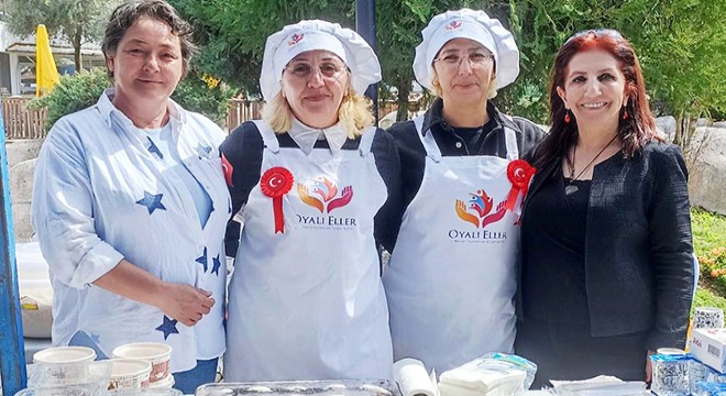 Kadınlar depremzedeler için çalıştı