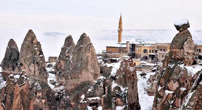 Kapadokya'da kar güzelliği