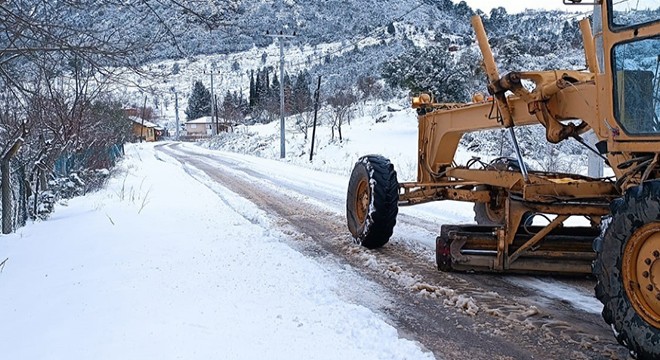 Kar nedeniyle kapanan yayla yolları temizlendi