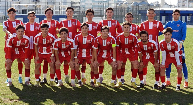 Kepez’in U18 dolu dizgin gidiyor