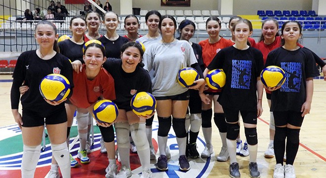 Kepez’in parlayan voleybol jenerasyonu