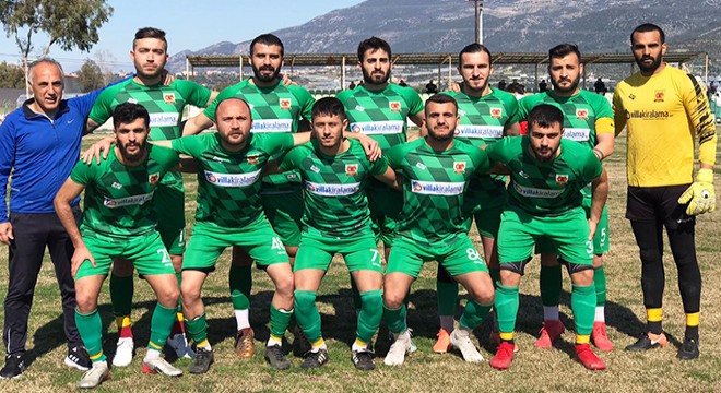 Kınıkspor 9 kişiyle kazandı