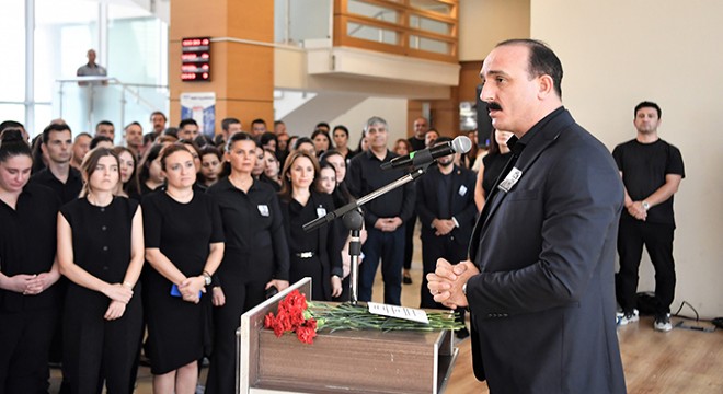 Konyaaltı Narin için siyaha büründü