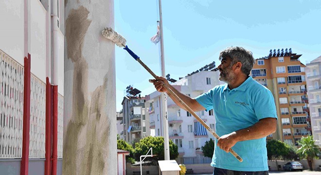 Konyaaltı'nda okullara bakım