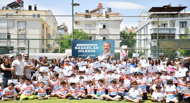 Konyaaltı'nın sporcuları sertifikalarını aldı