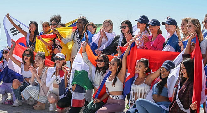 Kraliçe adayları Antalya'da balık tuttu