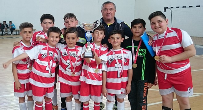 Küçükler Futsal'da Tekeli şampiyon