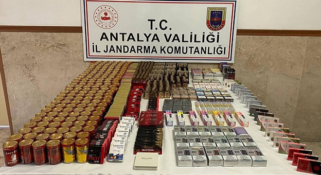 Manavgat'ta kaçak tütün ve sigara operasyonu