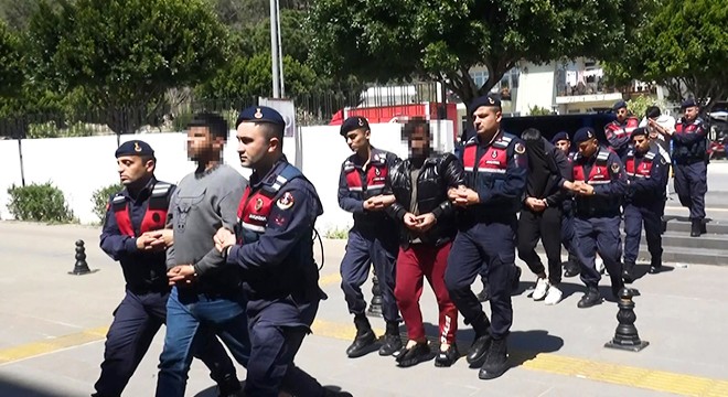 Manavgat'ta uyuşturucu operasyonu: 6 gözaltı