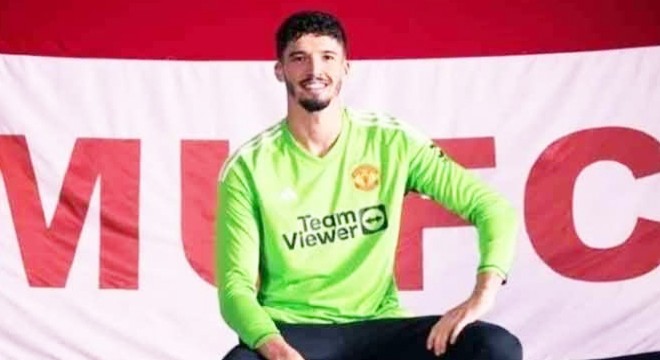 Manchester United taraftarı Altay'ı istiyor!