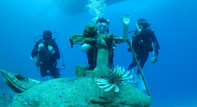 Milletvekili Uslu Kaş'ta dalış yaptı