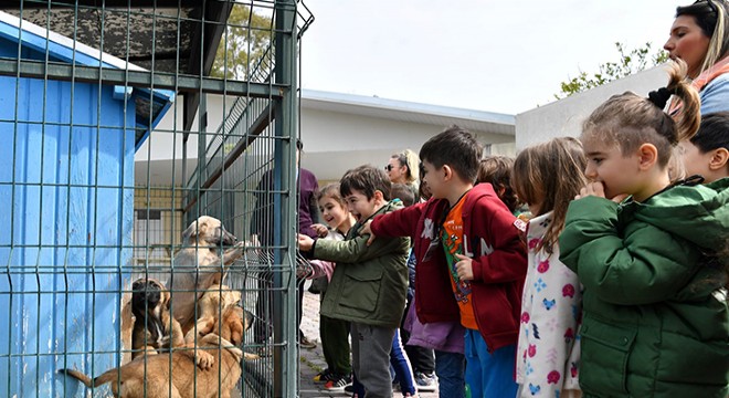 Miniklerden anlamlı ziyaret