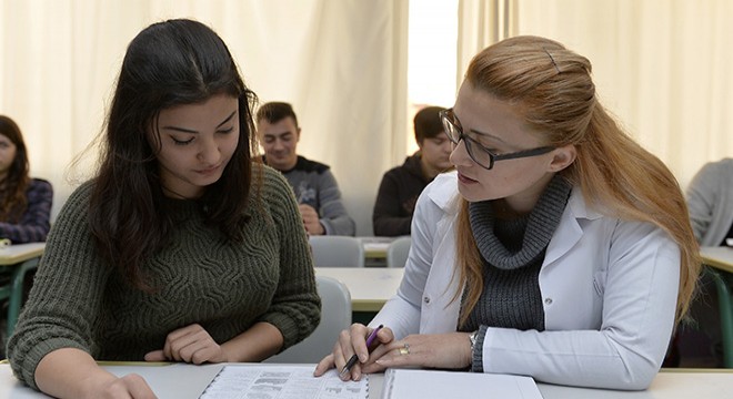 Muratpaşa'dan depremzede öğrencilere YKS desteği