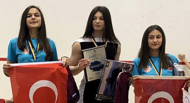 Muratpaşalı sporcular derece yaptı