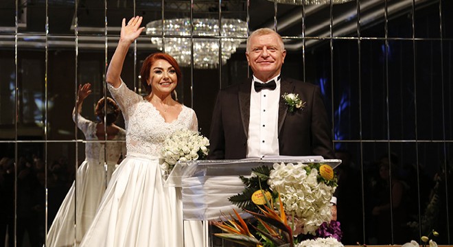 iki eğreltiotu arasında Sibel Somyürek | Gazi University - Academia.edu