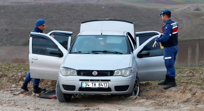 Otomobilde silahlı borç kavgası: 2 yaralı