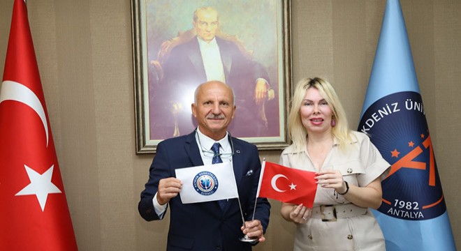 Rektör Özkan Antalya Korkutelililer Derneği’ni ağırladı