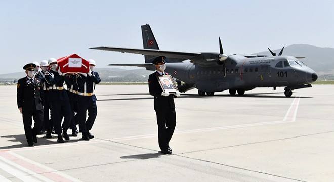 Şehit yüzbaşının cenazesi memleketi Isparta'da