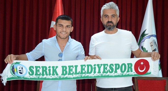 Serik Belediyespor'da transfer