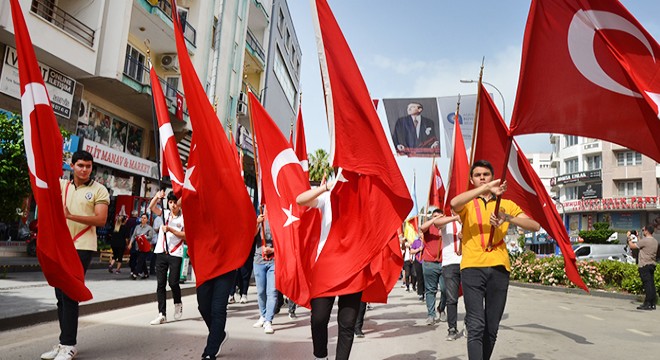 Serik'te Gençlik Yürüyüşü yapıldı