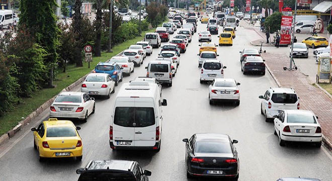 Trafikte 1000 otomobilden 18'i hibrit ve elektrikli