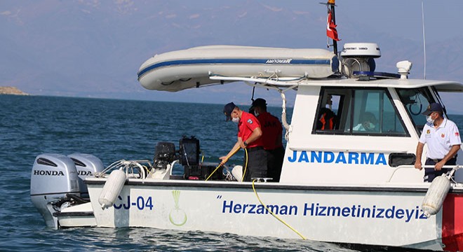 Van Gölü'ndeki tekne faciasında ölü sayısı 11'e çıktı