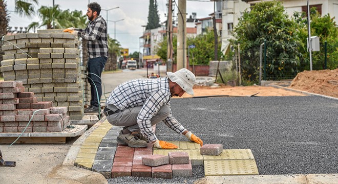 Varsak’a 10 bin metrekare kaldırım