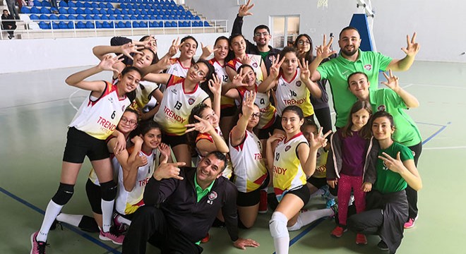 Voleybolcu kızlar Türkiye finalinde