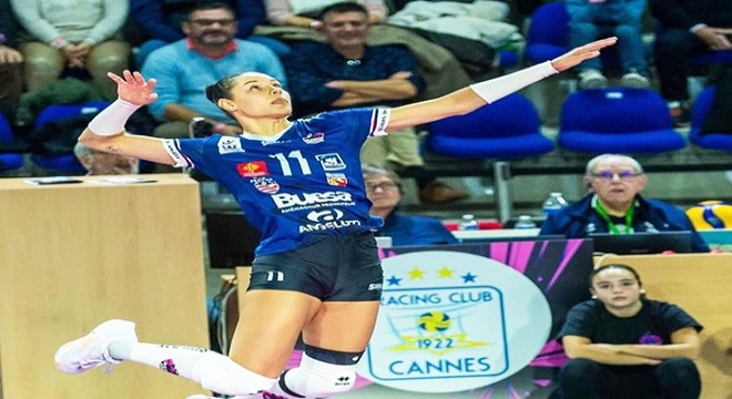 Voleybolcunun ölümünde, 'gıda zehirlenmesi' ihtimali