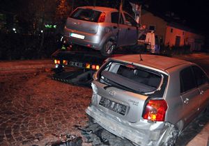 Alkollü sürücü 2 polis yaraladı