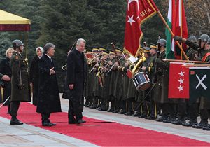 Cumhurbaşkanı Gül, Smitt'i resmi törenle karşıladı