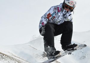 Palandöken'de snowboard şöleni